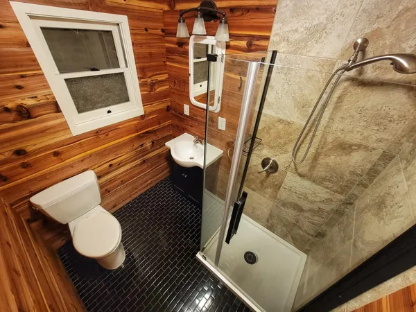 a view of a storage & utility room