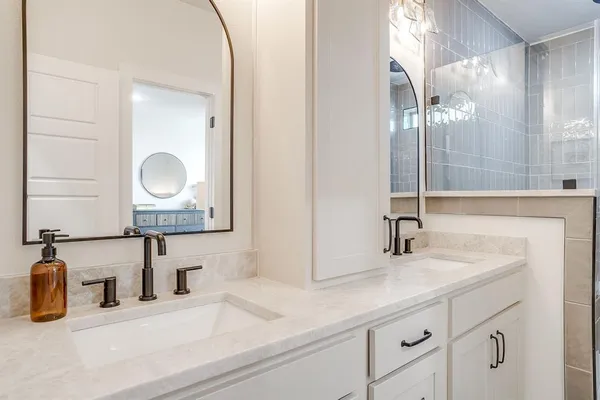 $3,000 | 2824 Weisenberger Street, Unit 102, Fort Worth, TX 76107