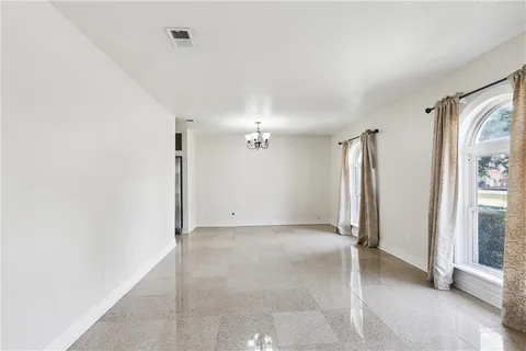 $394,999 | 3479 West Esplanade Avenue, Metairie, LA 70002