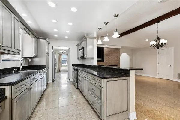 $394,999 | 3479 West Esplanade Avenue, Metairie, LA 70002