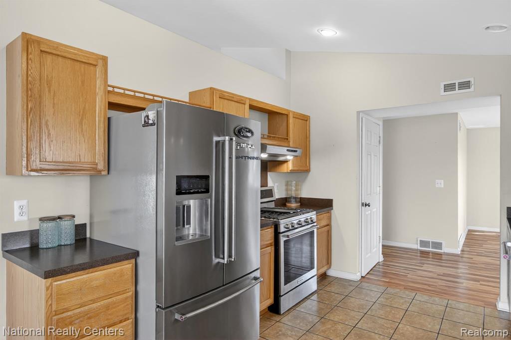 5810 Trombley Road Newport, MI 48166 - Photo 19 of 62 Gallery Image 19