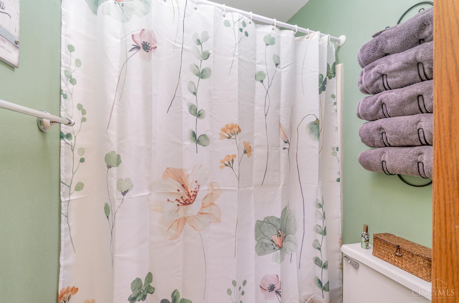 11881 Stone Mill Road Cincinnati, OH 45251 - Photo 13 of 29 Gallery Image 13