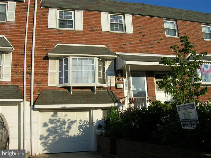 12135 Ranier Road Philadelphia, PA 19154 - Photo 1 of 12 Exterior Front