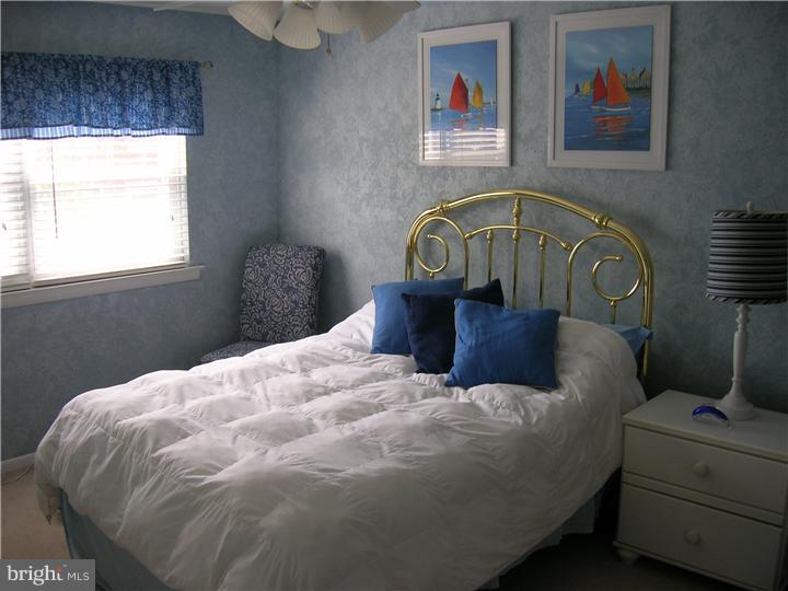 12135 Ranier Road Philadelphia, PA 19154 - Photo 6 of 12 Bedroom 2
