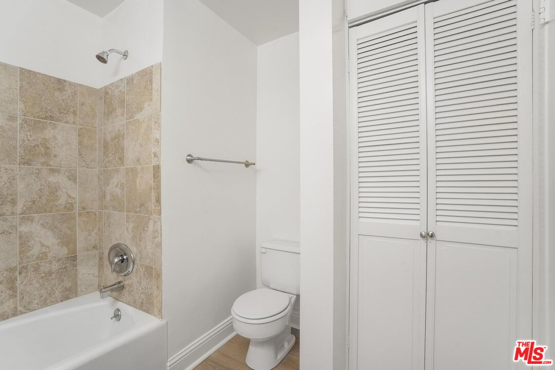 930 3rd Street, Unit 107 Santa Monica, CA 90403 - Photo 15 of 26