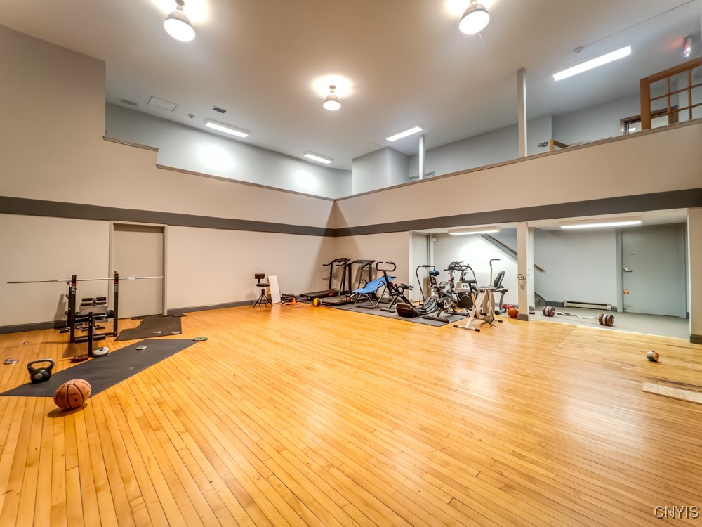 917 Madison Street, Unit 5 Syracuse, NY 13210 - Photo 14 of 19