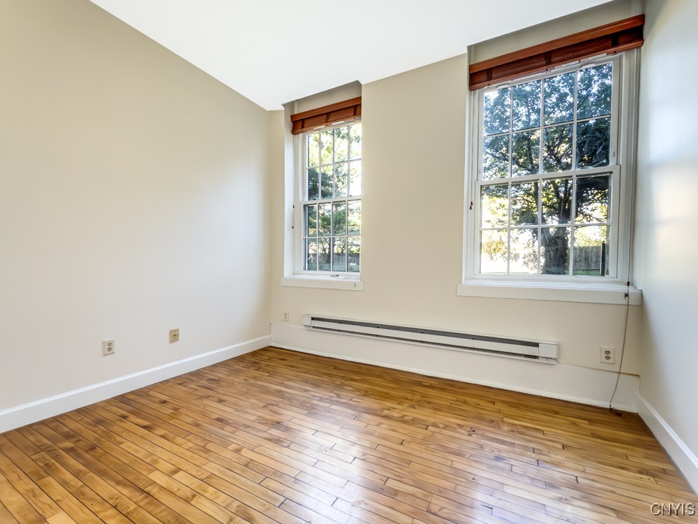 917 Madison Street, Unit 5 Syracuse, NY 13210 - Photo 8 of 19