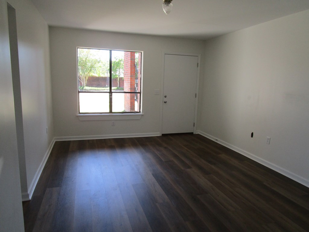 251 Rast Street, Unit I2 Sumter, SC 29150 - Photo 4 of 12