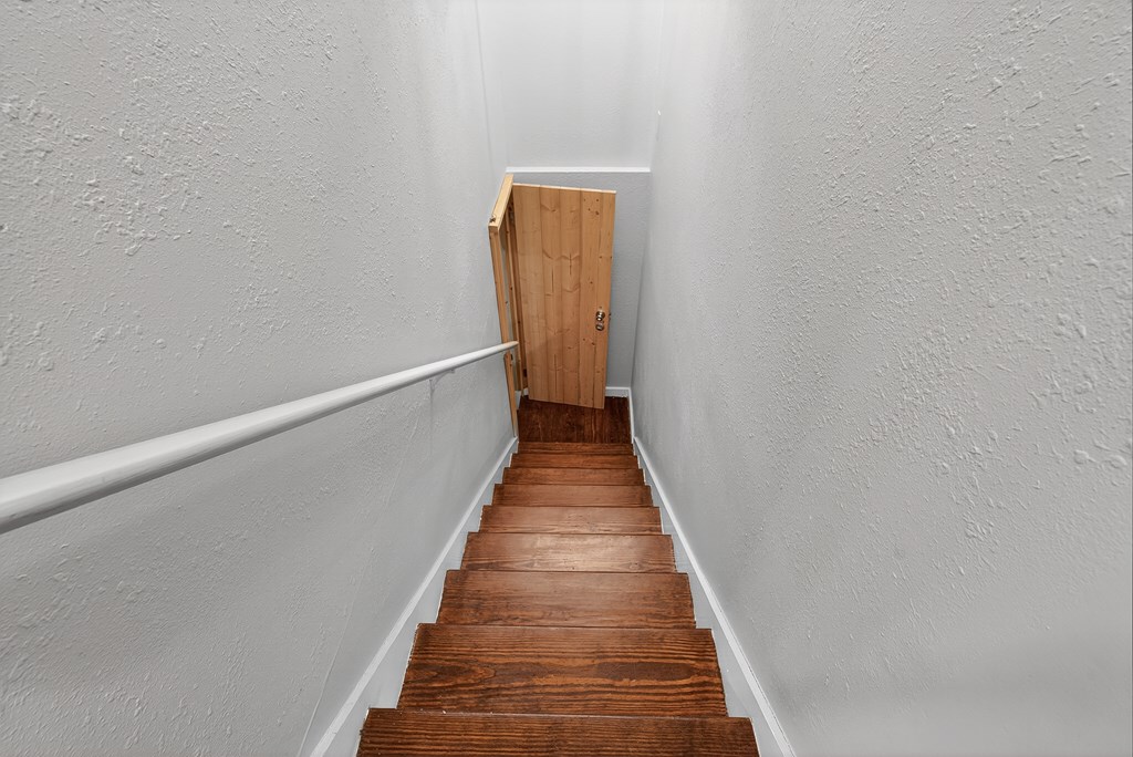 80 Sowers Road Blue Ridge, GA 30513 - Photo 27 of 58 a view of a hallway with wooden floor