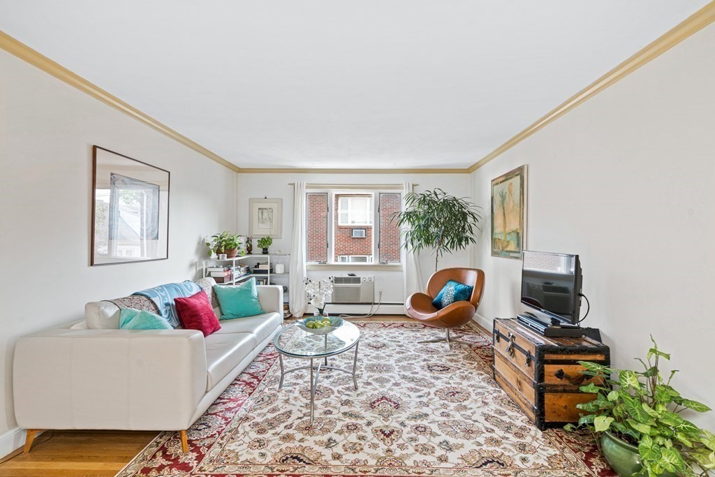 112 Decatur Street, Unit 10 Arlington, MA 02474 - Photo 3 of 20 Gallery Image 3