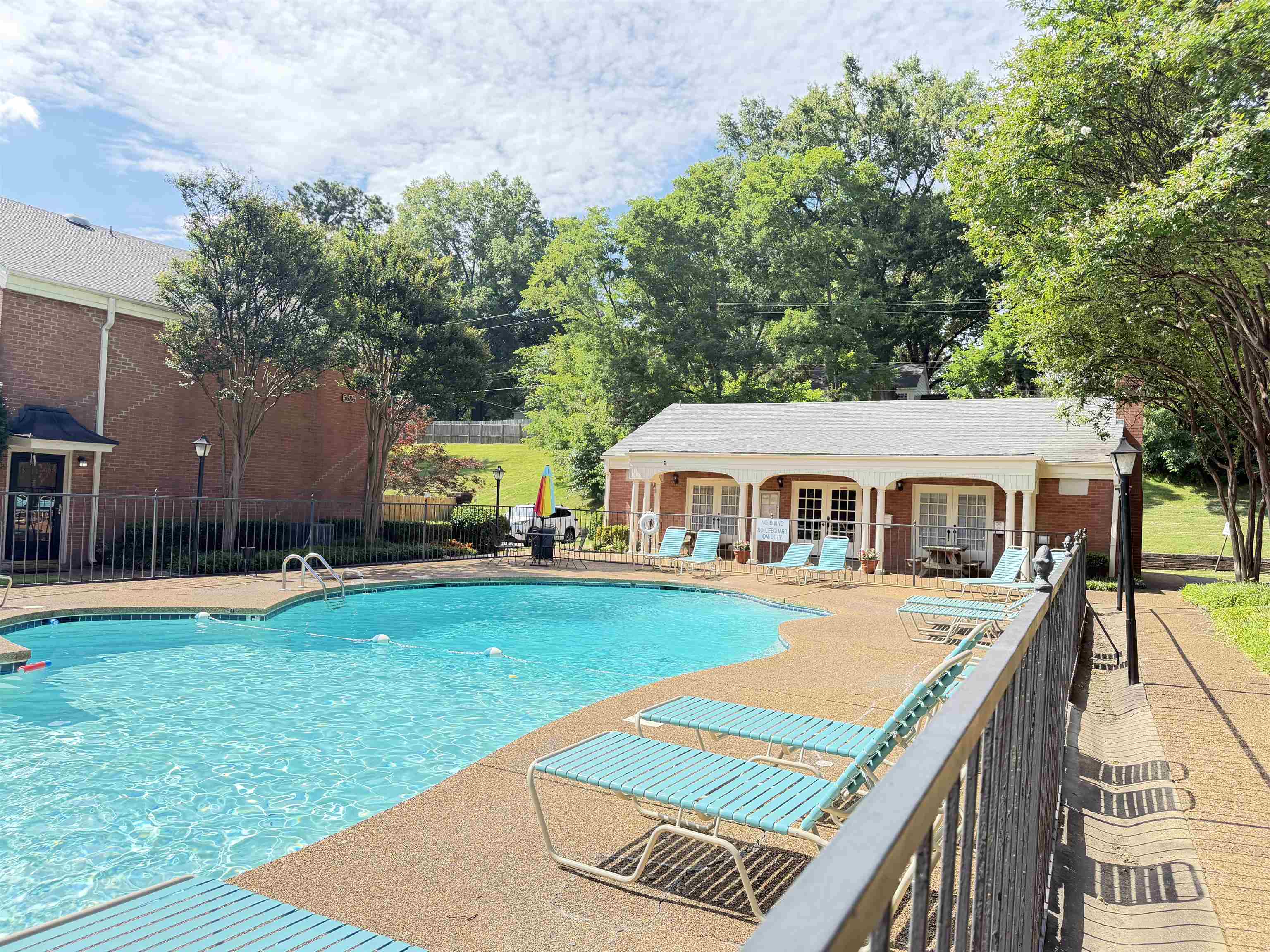 5718 Quince Road, Unit 13 Memphis, TN 38119 - Photo 3 of 32