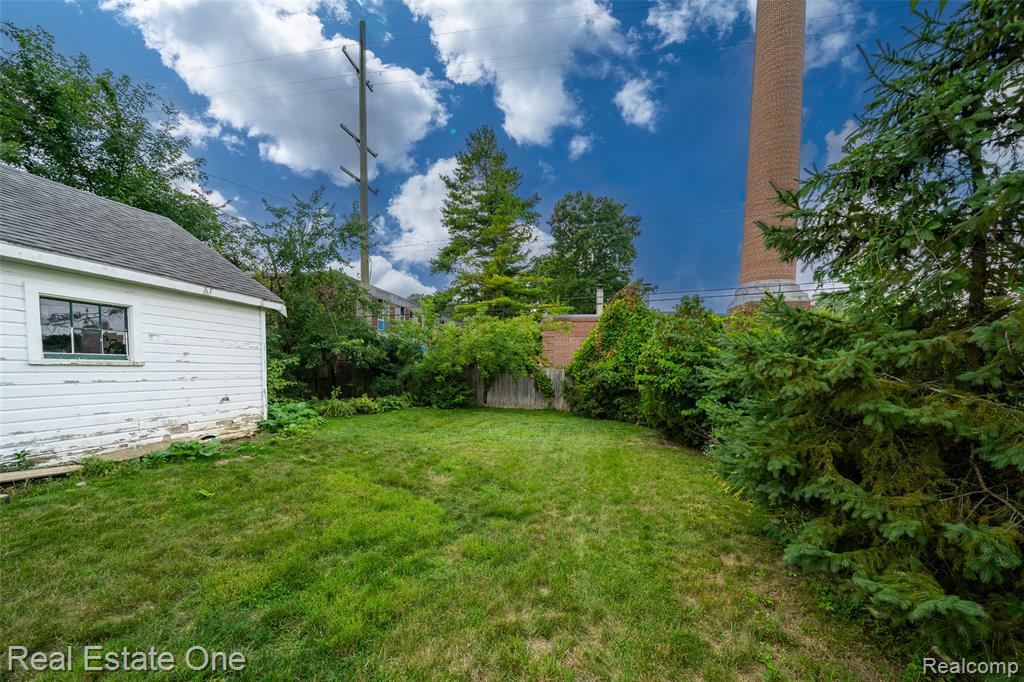 84 Chippewa Road Pontiac, MI 48341 - Photo 33 of 35