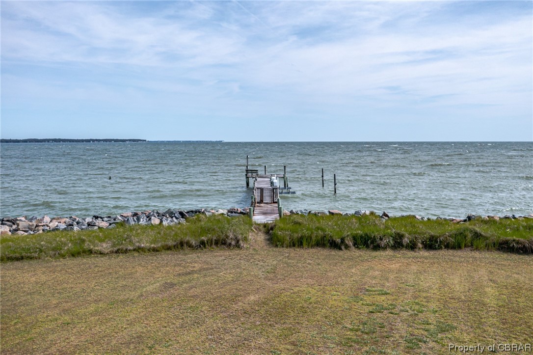 186 Old Cherry Point Road Hudgins, VA 23076 - Photo 5 of 40