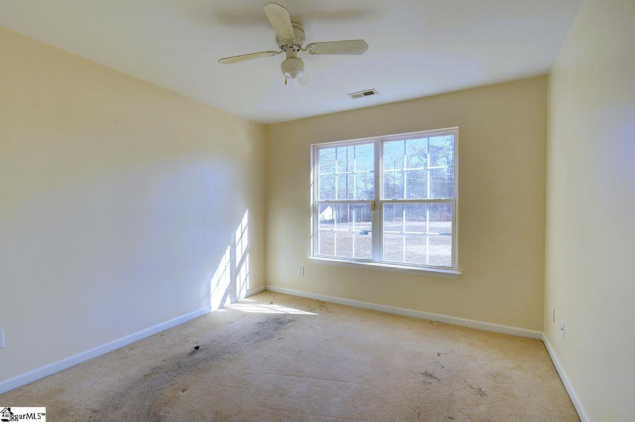 86 Stallings Road Taylors, SC 29687 - Photo 11 of 16