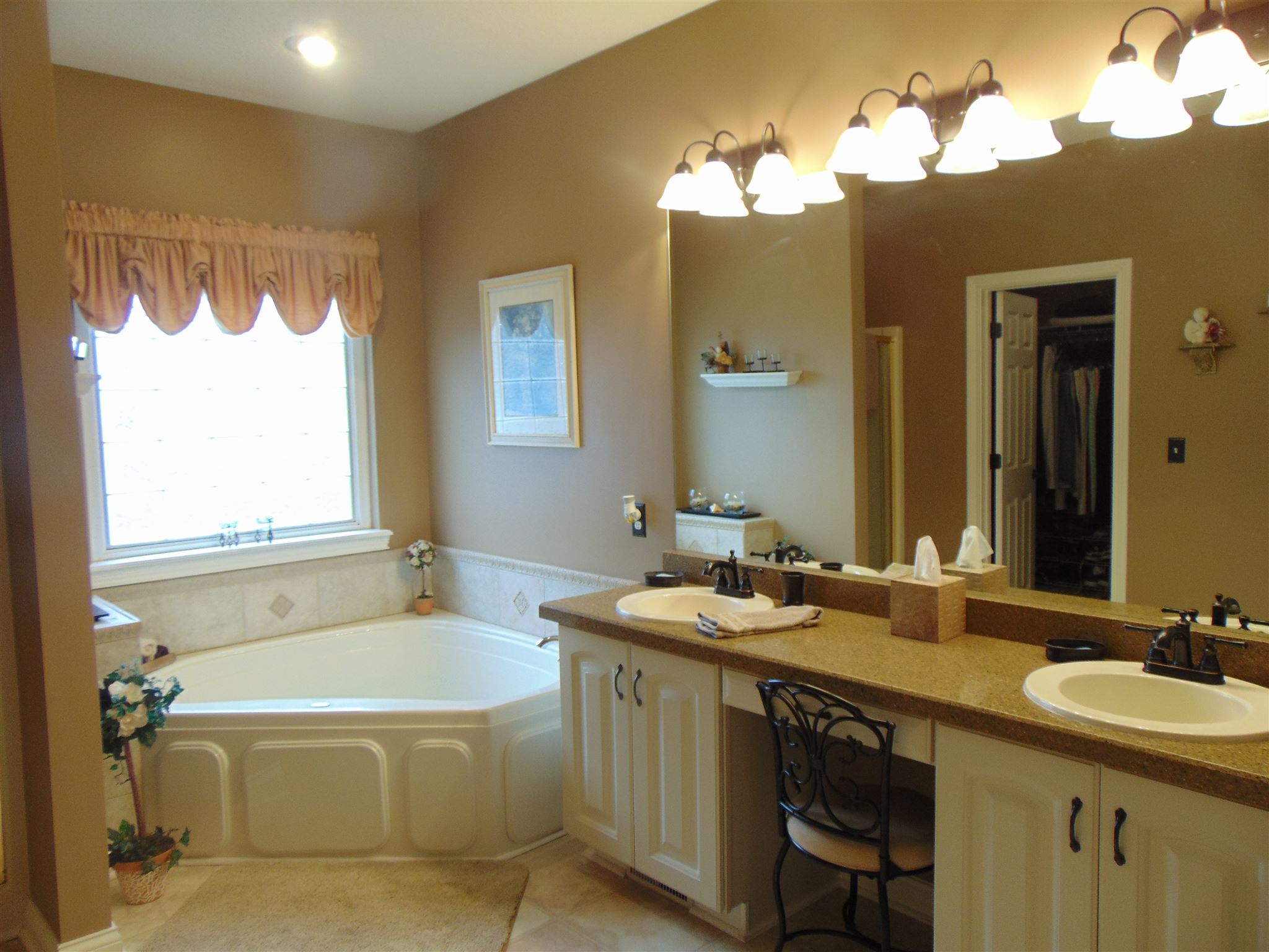 209 South Buckingham Road Yorktown, IN 47396 - Photo 17 of 35 Gallery Image 17