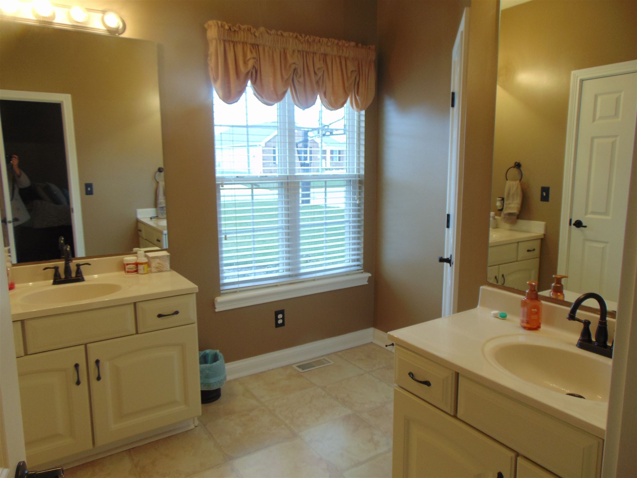 209 South Buckingham Road Yorktown, IN 47396 - Photo 21 of 35 Gallery Image 21