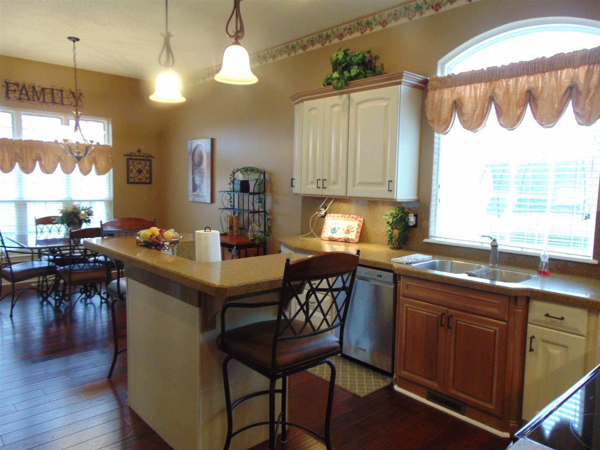 209 South Buckingham Road Yorktown, IN 47396 - Photo 8 of 35 Gallery Image 8