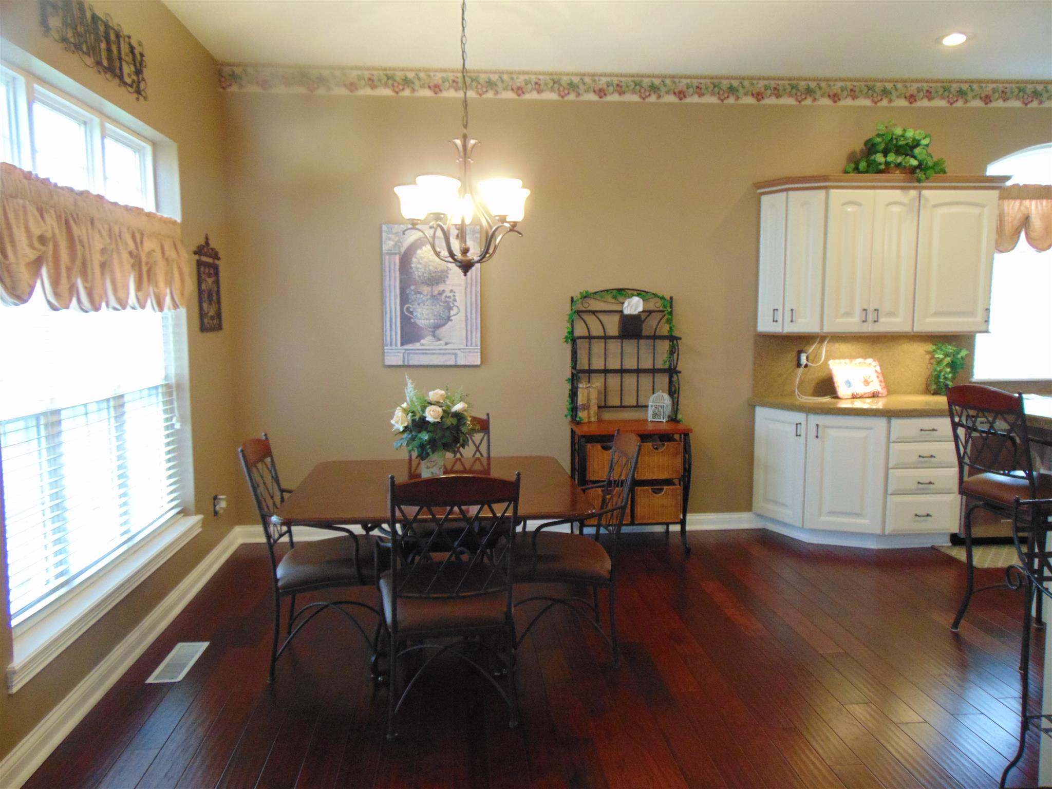 209 South Buckingham Road Yorktown, IN 47396 - Photo 9 of 35 Gallery Image 9