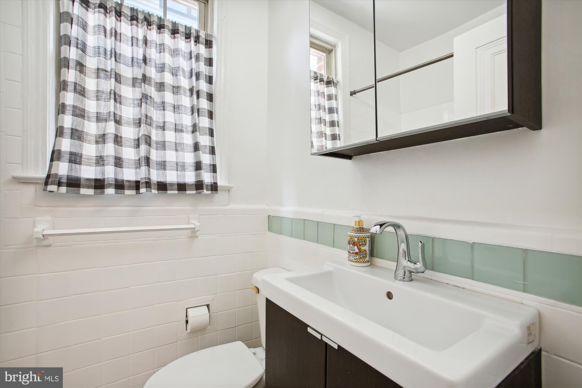 1301 Longfellow Street Northwest, Unit 104 Washington, DC 20011 - Photo 14 of 16