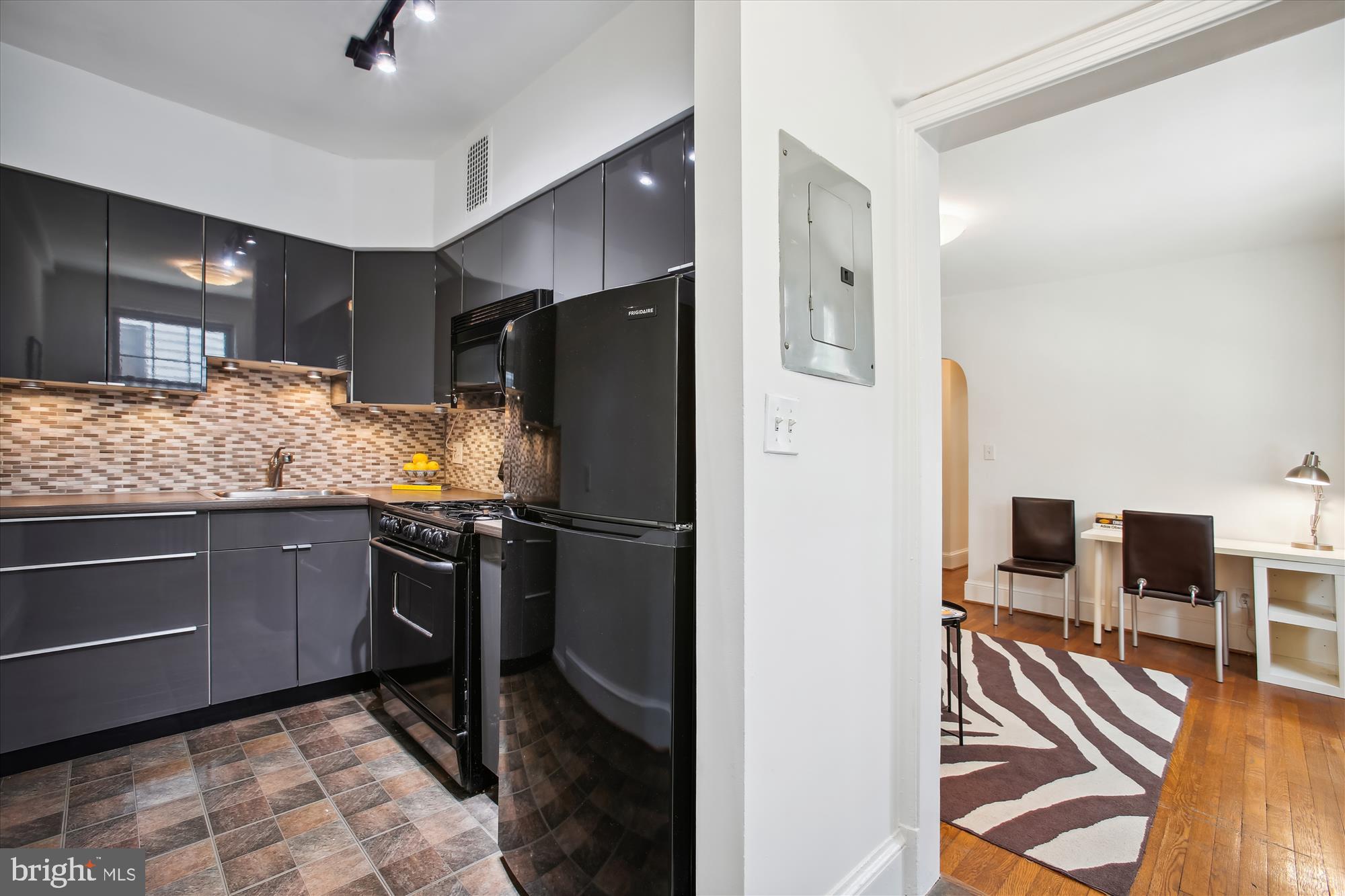 1301 Longfellow Street Northwest, Unit 104 Washington, DC 20011 - Photo 9 of 16