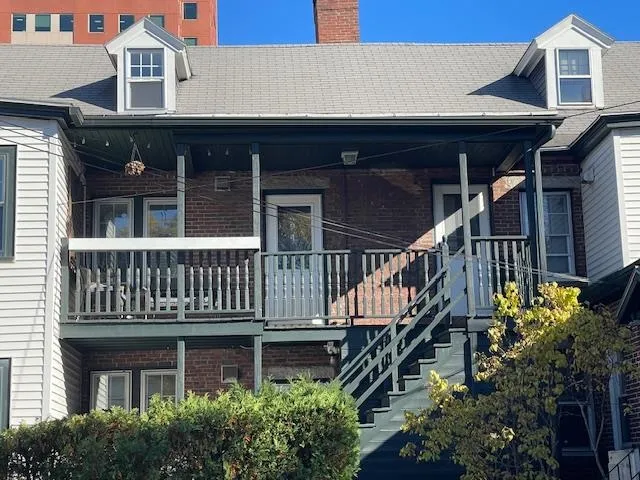 $2,100 | 69 Middle Street, Unit 4, Manchester, NH 03101