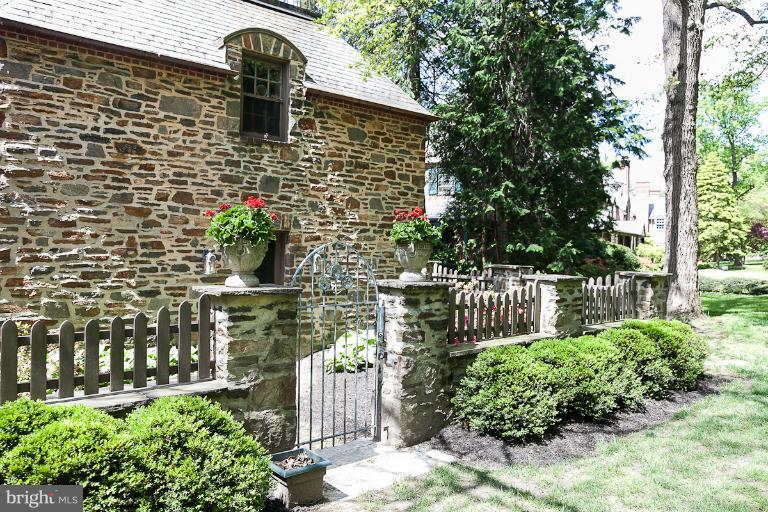 4102 Westview Road Baltimore, MD 21218 - Photo 11 of 30 Exterior (General)