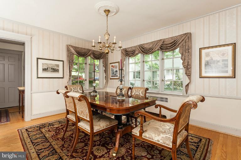 4102 Westview Road Baltimore, MD 21218 - Photo 3 of 30 Dining Room