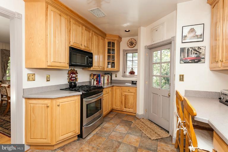 4102 Westview Road Baltimore, MD 21218 - Photo 29 of 30 Kitchen