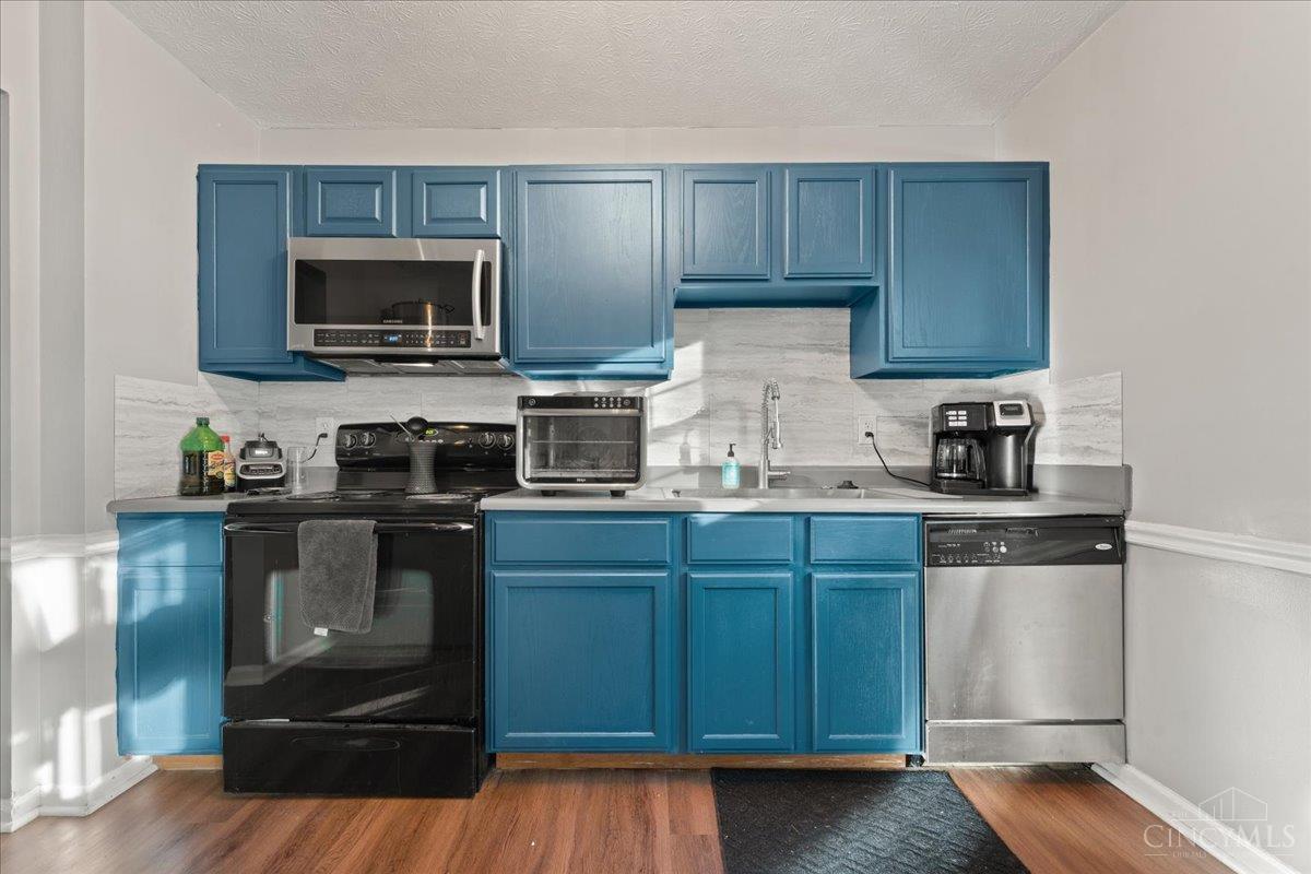 4835 Stoneybrook Road Cincinnati, OH 45244 - Photo 2 of 18 Gallery Image 2