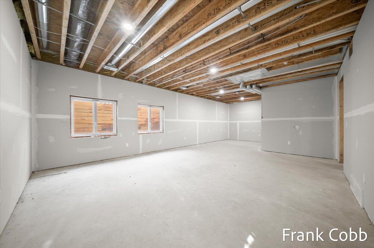 2511 Chestnut Trail Muskegon, MI 49442 - Photo 20 of 26 29-DSC_5318