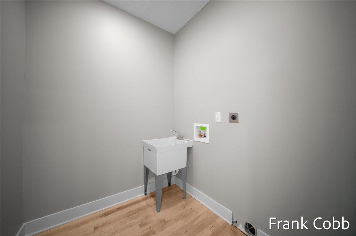 2511 Chestnut Trail Muskegon, MI 49442 - Photo 6 of 26 12-DSC_5188