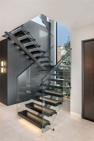 $10,995,000 | 218 East Oceanfront, Newport Beach, CA 92661