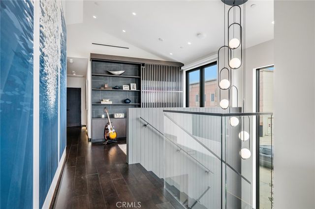 $10,995,000 | 218 East Oceanfront, Newport Beach, CA 92661