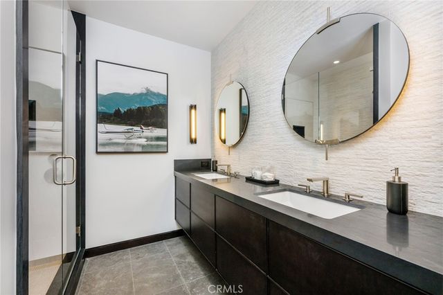 $10,995,000 | 218 East Oceanfront, Newport Beach, CA 92661