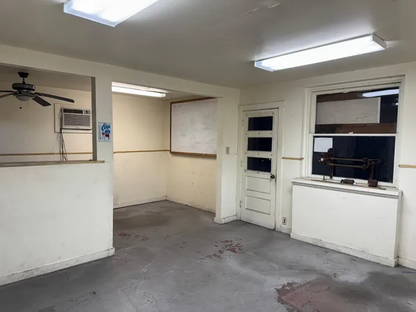 a view of a garage