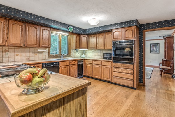 36 Virginia Ridge Road Sudbury, MA 01776 - Photo 13 of 30