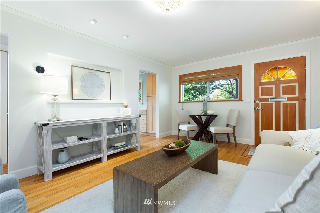 3958 1st Avenue Northwest Seattle, WA 98103 - Photo 4 of 32 Gallery Image 4