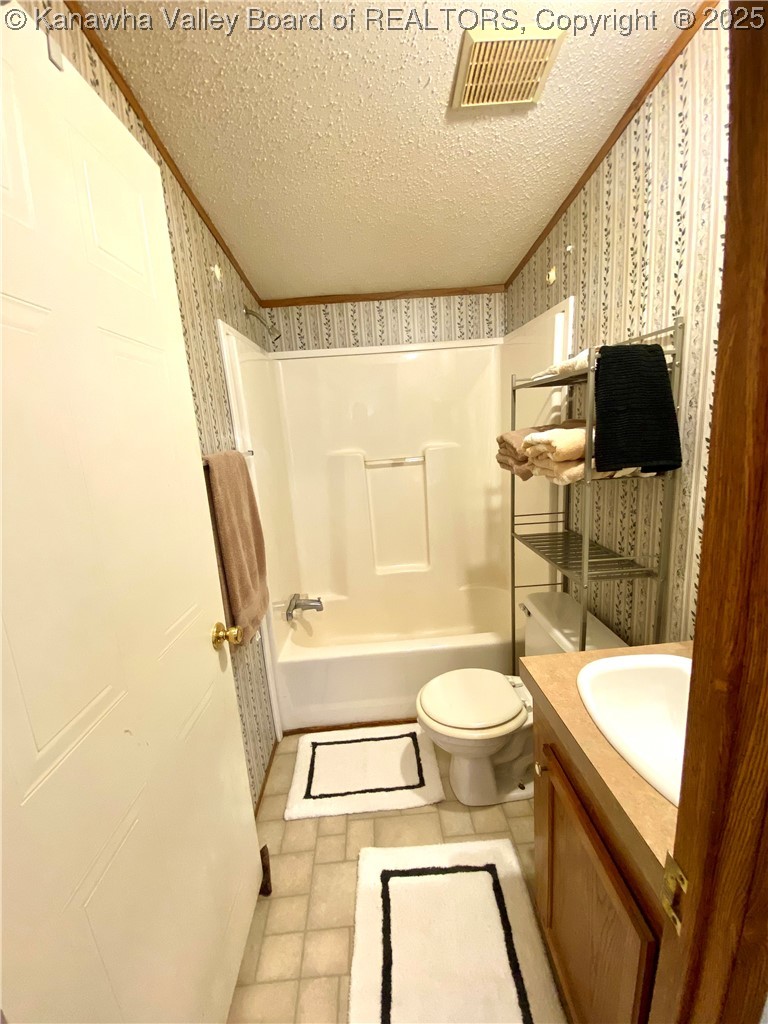 2399 Spicewood Road Kenna, WV 25248 - Photo 18 of 44 Gallery Image 18