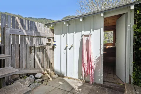 $3,680,000 | 40 Laurel Avenue, Stinson Beach, CA 94970