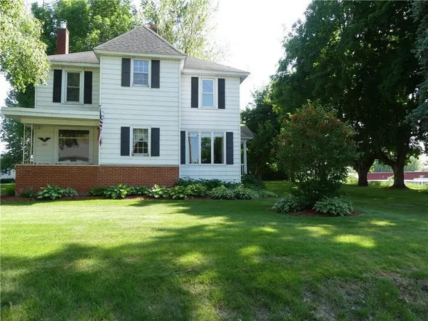 $289,000 | 1045 Grove Street, Cumberland, WI 54829