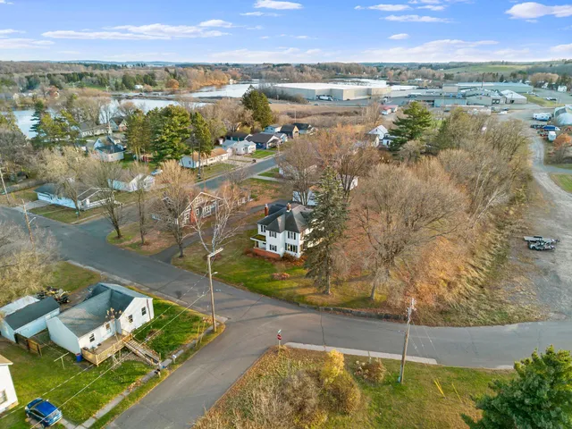 $294,000 | 1045 Grove Street, Cumberland, WI 54829