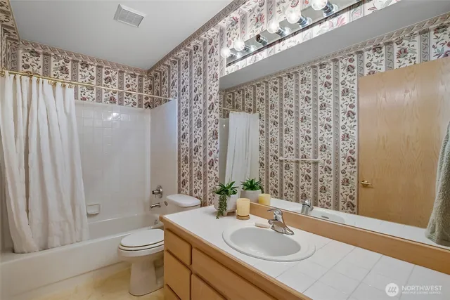 $959,950 | 13322 47th Place West, Mukilteo, WA 98275