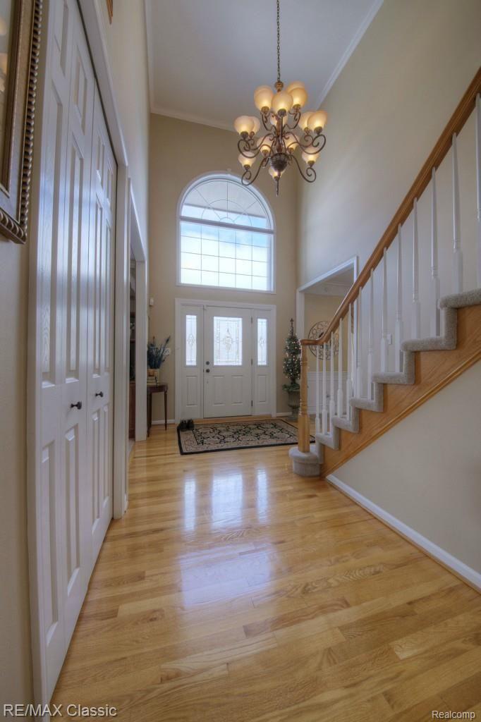47855 Pavillon Road Canton, MI 48188 - Photo 2 of 34 2 Story Foyer