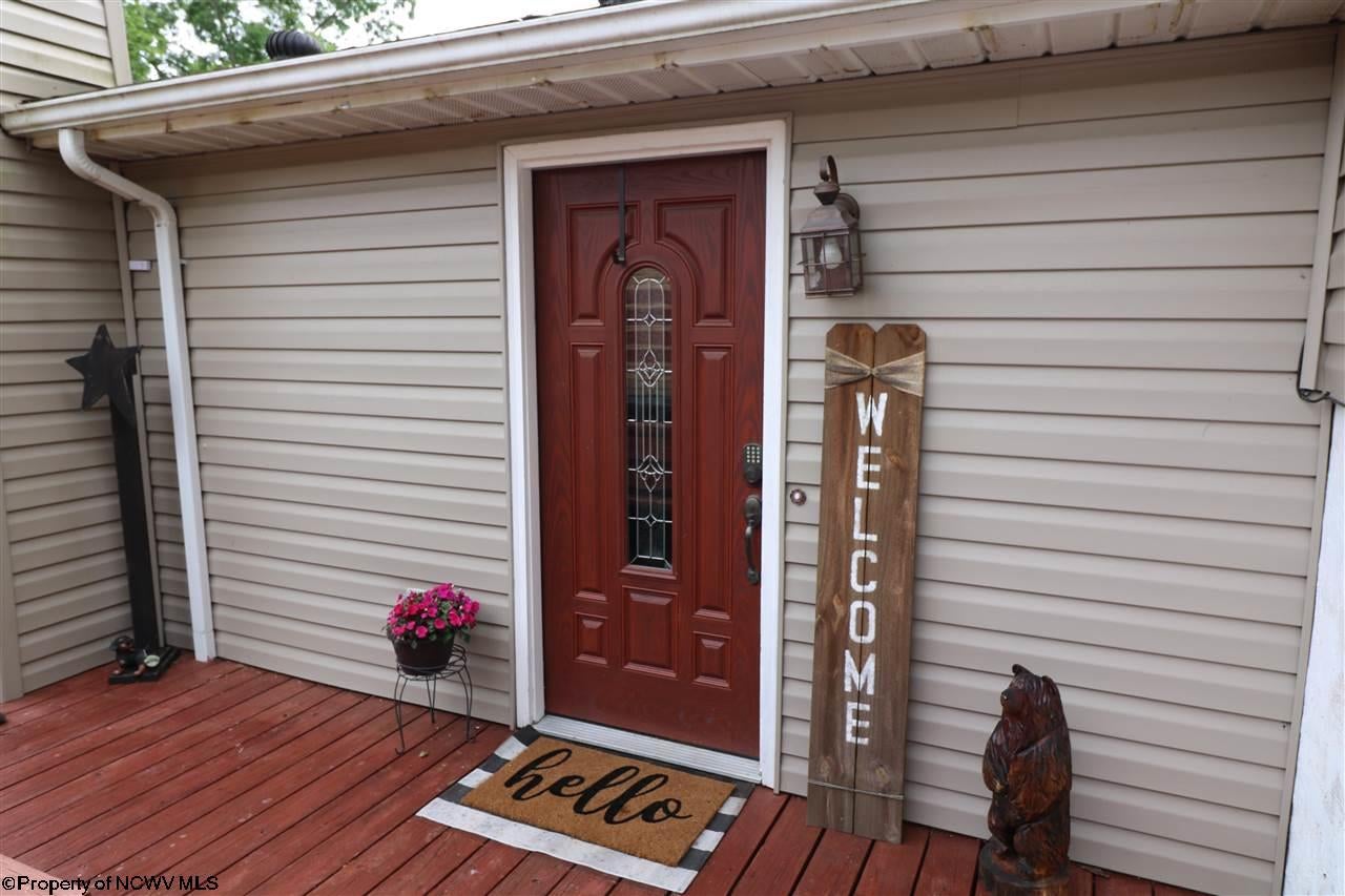 592 Maple Lake Road Bridgeport, WV 26330 - Photo 4 of 30 Gallery Image 4