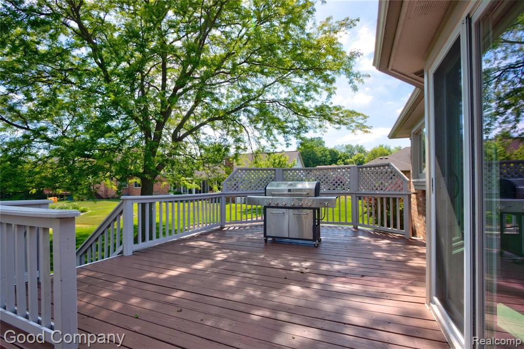 864 Preswick Court Rochester Hills, MI 48307 - Photo 45 of 47