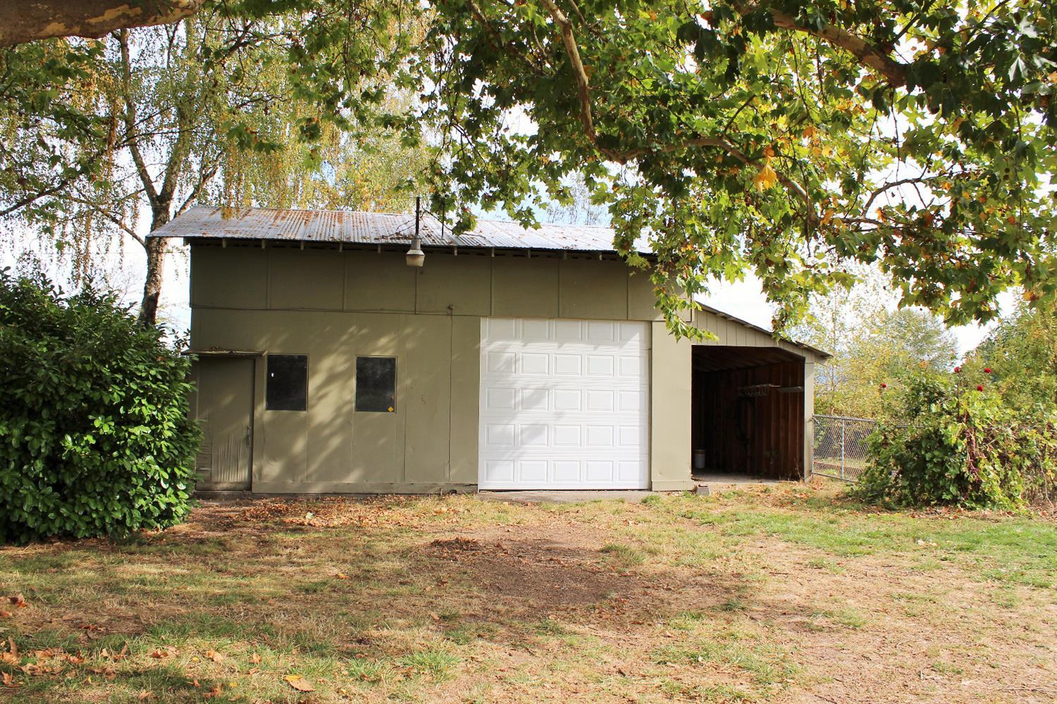 4327 Leonard Road Grants Pass, OR 97527 - Photo 16 of 26 Additional Photo