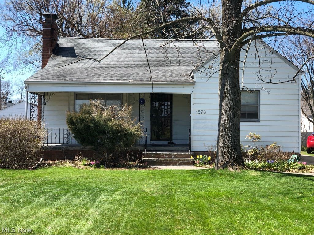 1576 Brainard Road Lyndhurst, OH 44124 - Photo 1 of 30