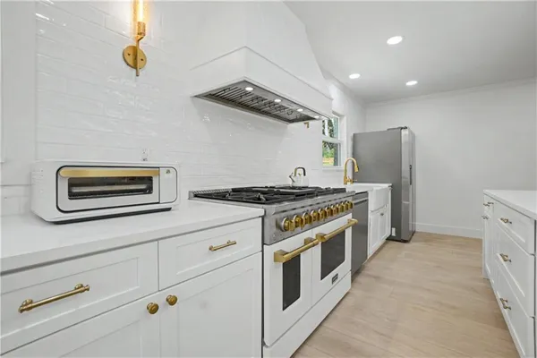 $875,000 | 204 Devonwood Drive, Sandy Springs, GA 30328
