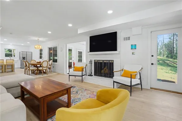 $875,000 | 204 Devonwood Drive, Sandy Springs, GA 30328
