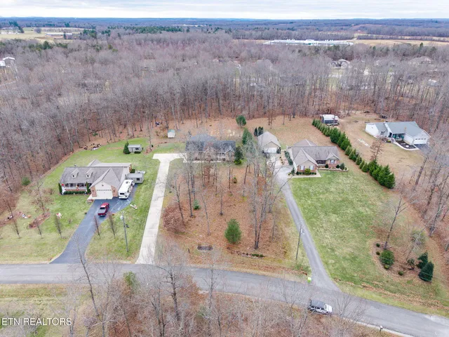 $425,000 | 91 Stonecrest Avenue, Crossville, TN 38571